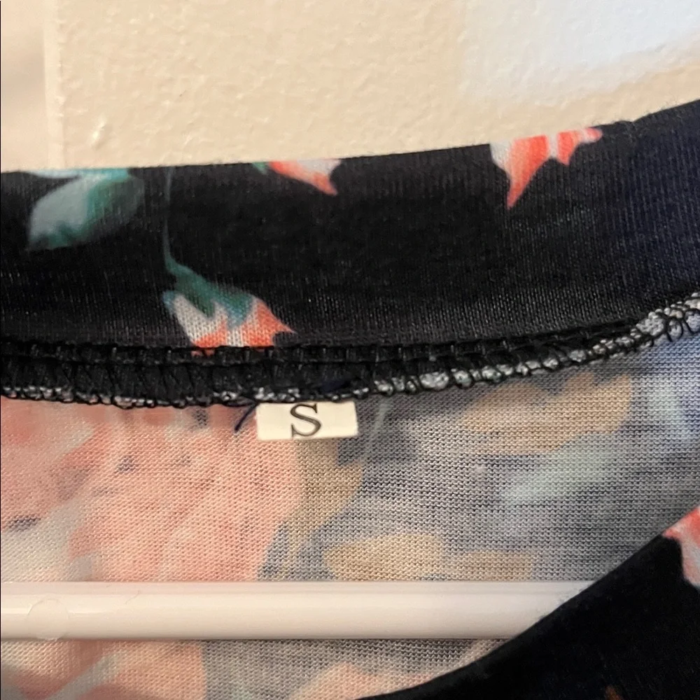 Black Floral Short Sleeve Dress Tie Waist Casual Size S - Picture 2 of 6